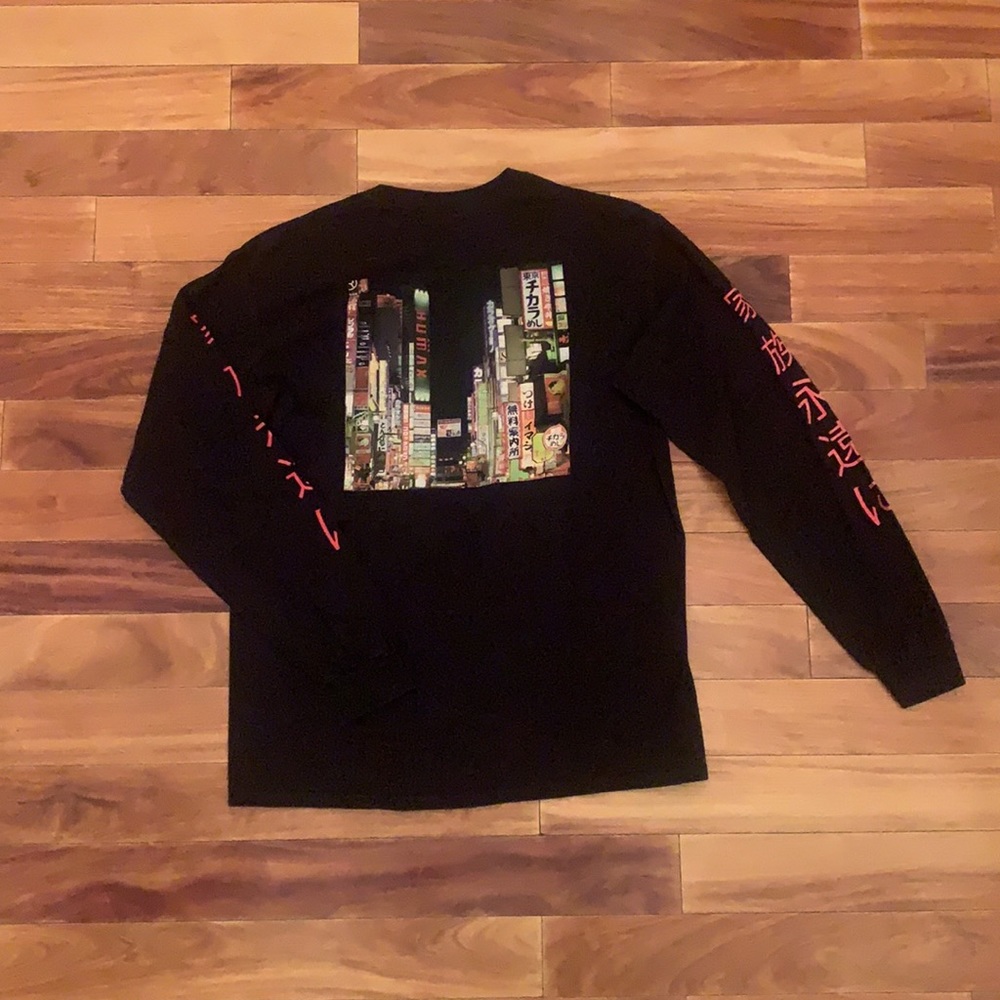 La Familia Graphic Long-Sleeve